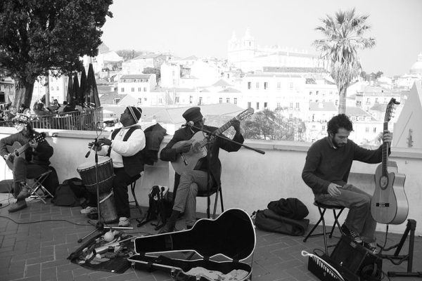 Straatmuzikanten in Alfama